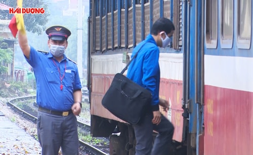 Công nhân ngành đường sắt điêu đứng vì Covid-19